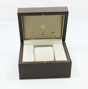 Baume & Mercier Uhren- Box mit Umkarton