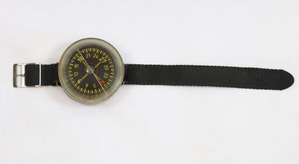 Original Militär Armbandkompaß Typ AK39